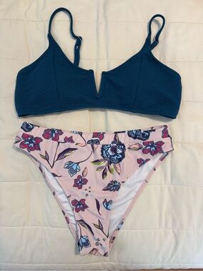 Beachsissi Floral Bikini Set Teal Textured Top Pink Floral Bottoms